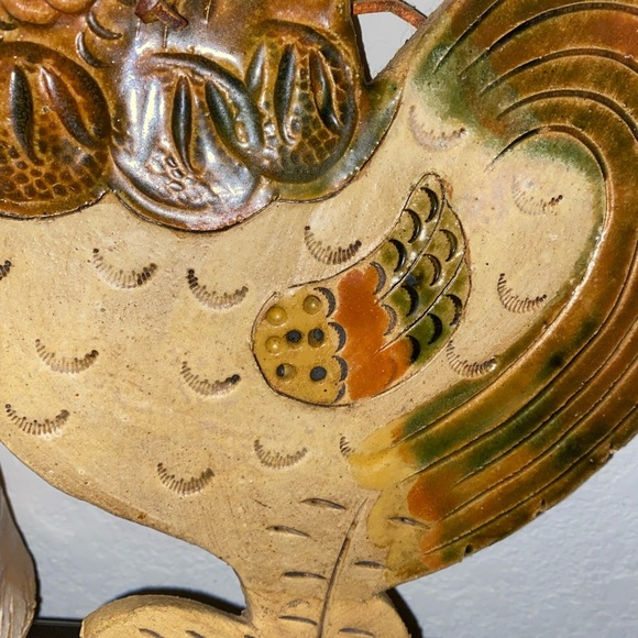 Vintage Stoneware Folk Art Rustic 11 1/2”Hanging Rooster and 7”Utensil Holder - Picture 8 of 14